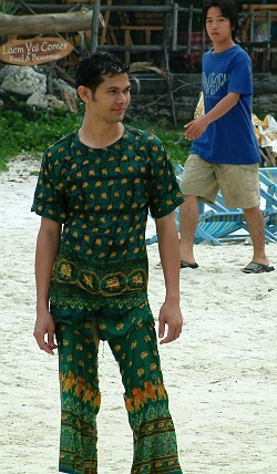 thai traditional swimwear